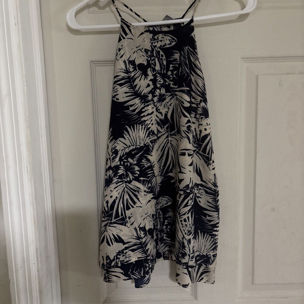 Paper Crane Floral Spaghetti Strap Tank Top Medium Women